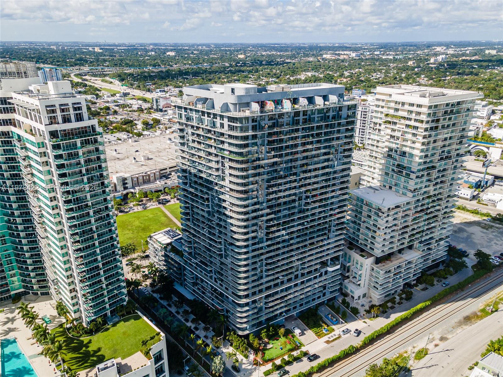 121 NE 34th St #3116, Miami FL 33137