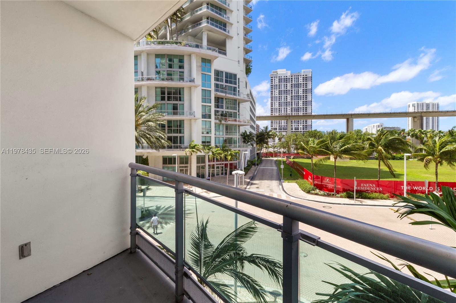 350 S Miami Ave #312, Miami FL 33130