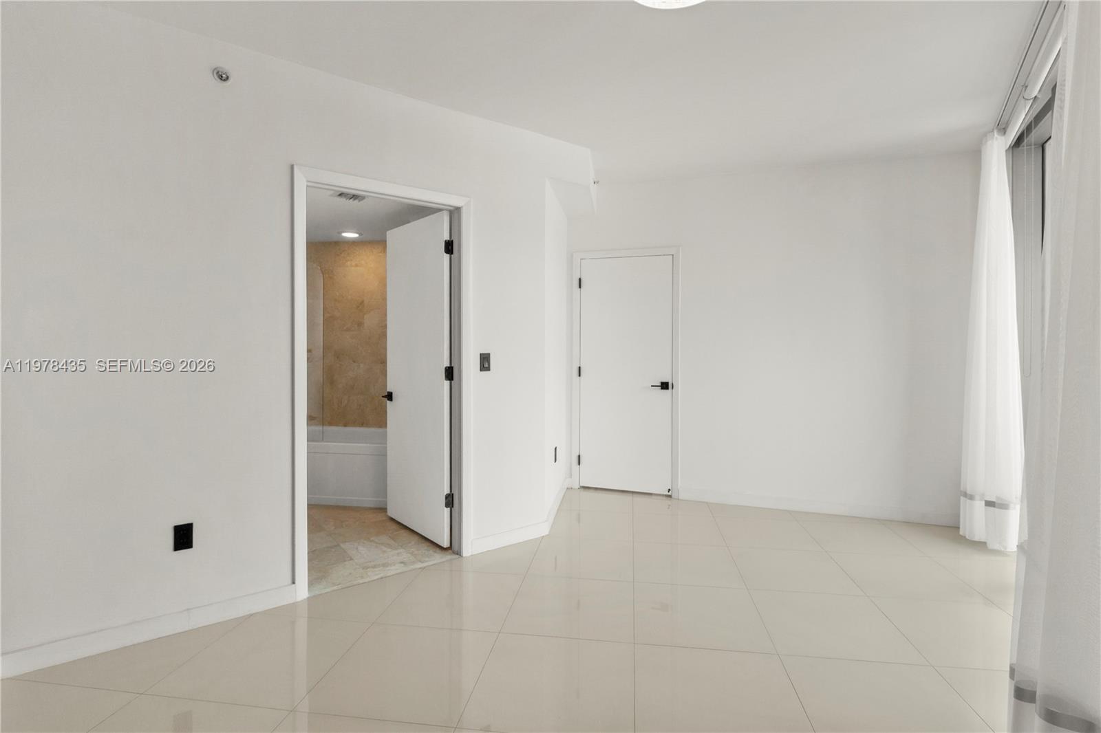 350 S Miami Ave #312, Miami FL 33130