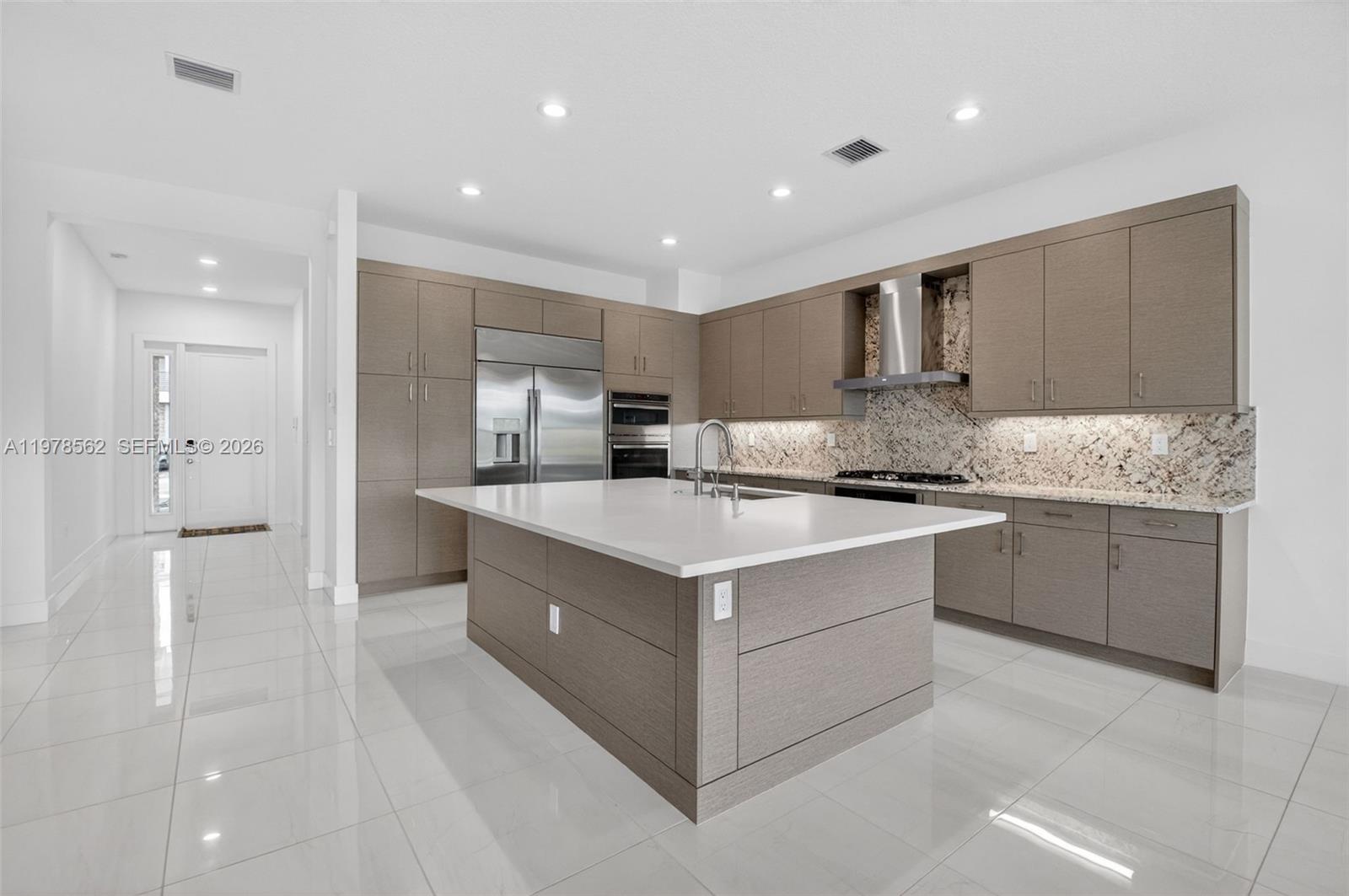 8629 Tower Bridge Ct, Boca Raton FL 33496