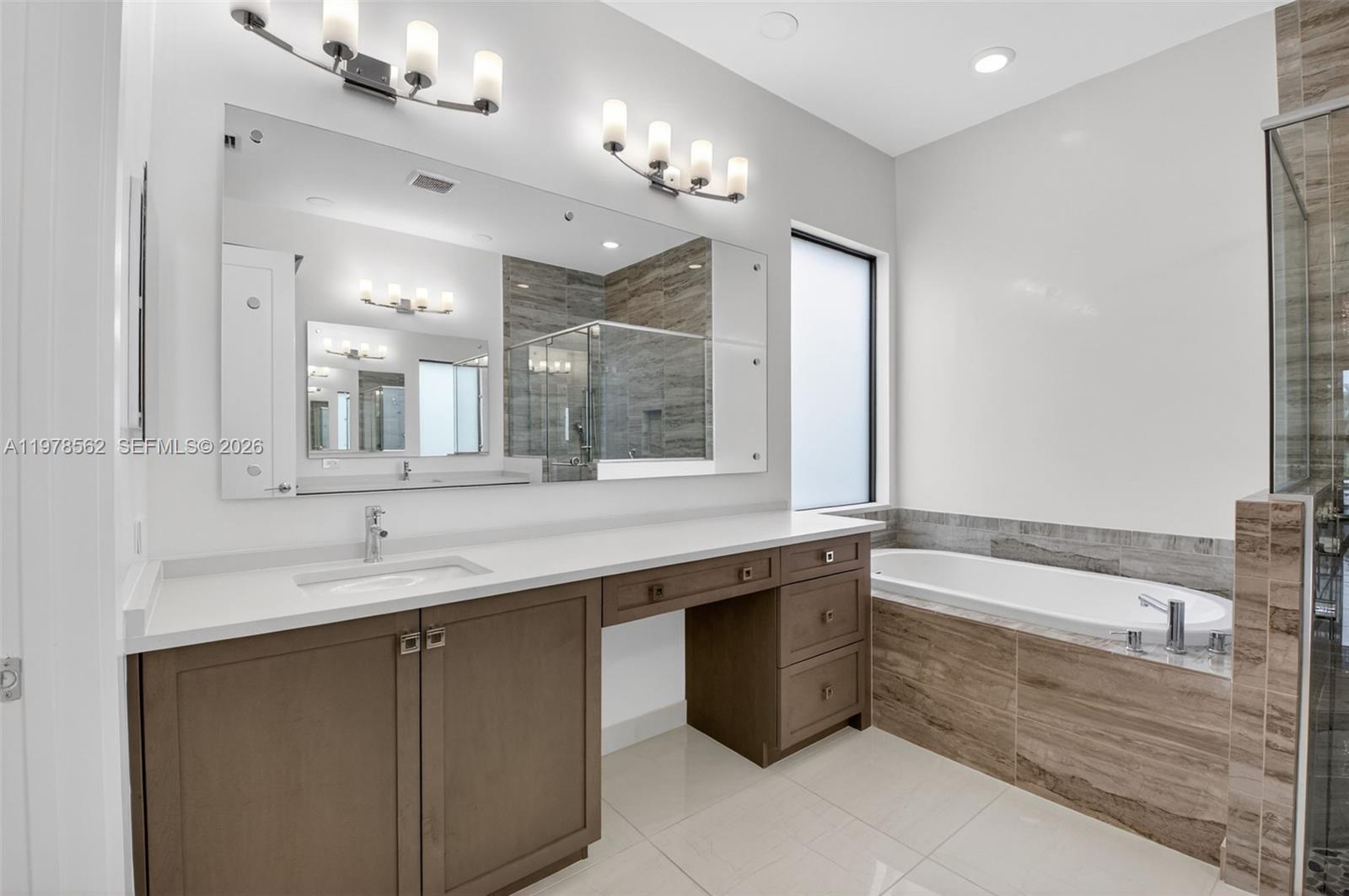 8629 Tower Bridge Ct, Boca Raton FL 33496