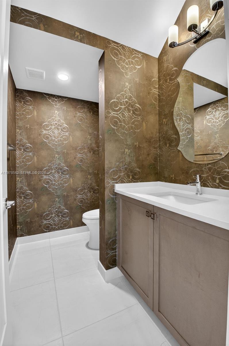 8629 Tower Bridge Ct, Boca Raton FL 33496