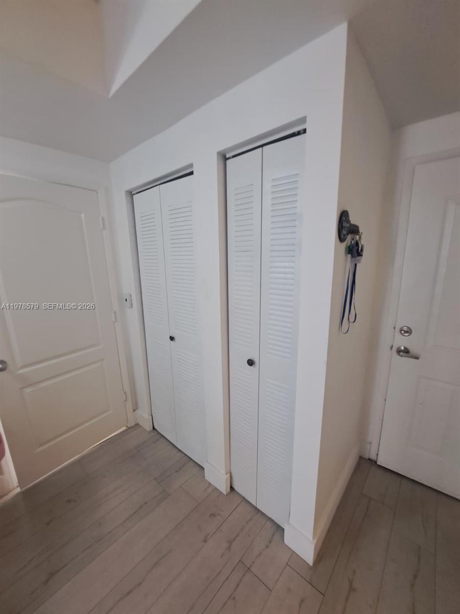 5077 NW 7th St #912, Miami FL 33126