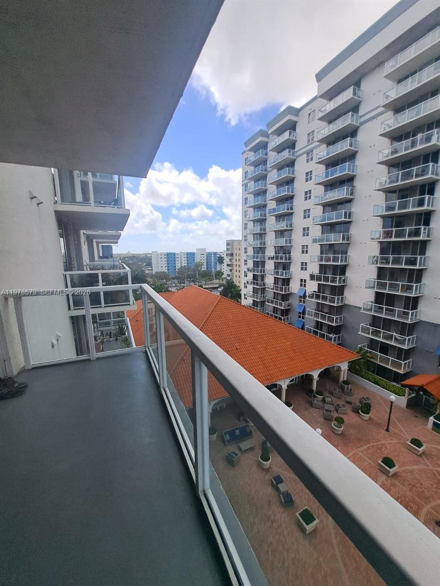 5077 NW 7th St #912, Miami FL 33126