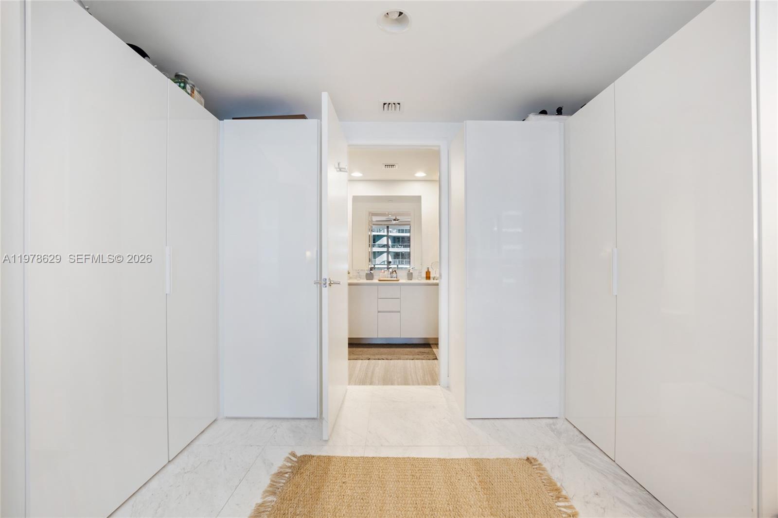 1010 Brickell Ave #2907, Miami FL 33131