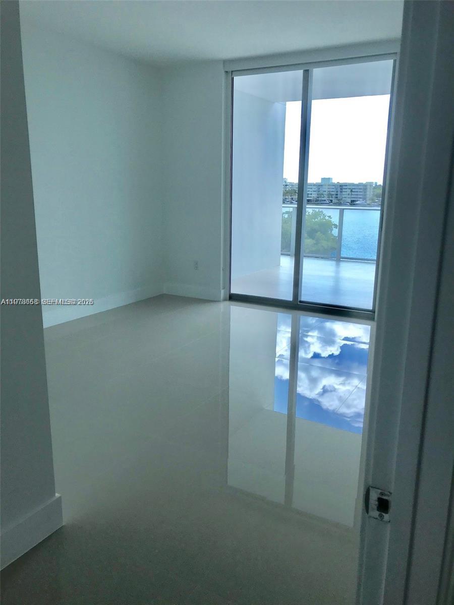 17111 Biscayne Blvd #408, North Miami Beach FL 33160