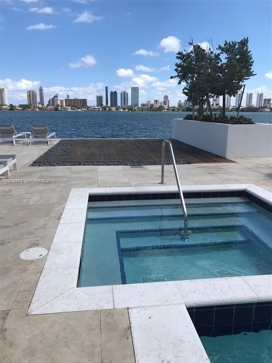 17111 Biscayne Blvd #408, North Miami Beach FL 33160