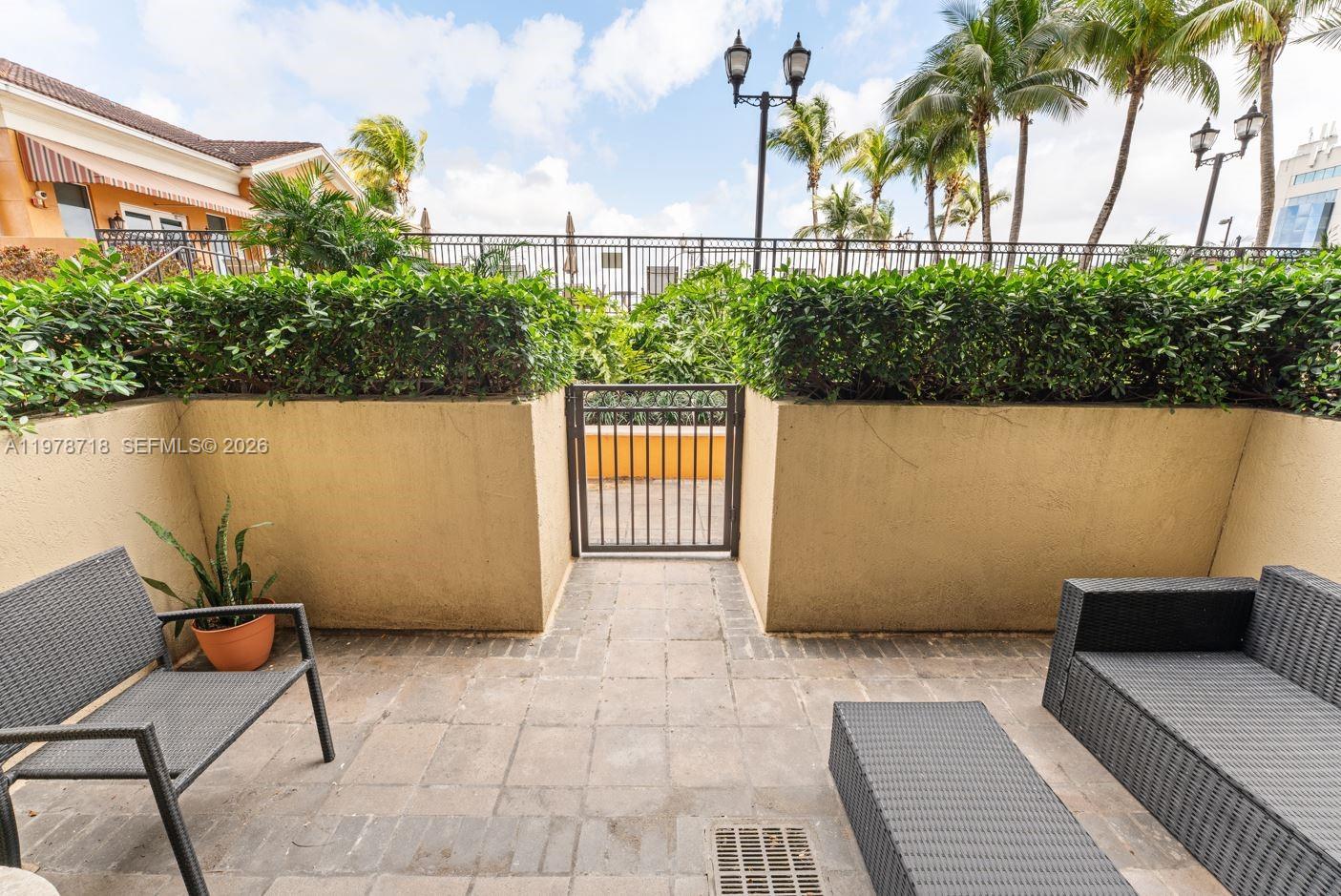 3232 SW 22nd Ter #708, Miami FL 33145