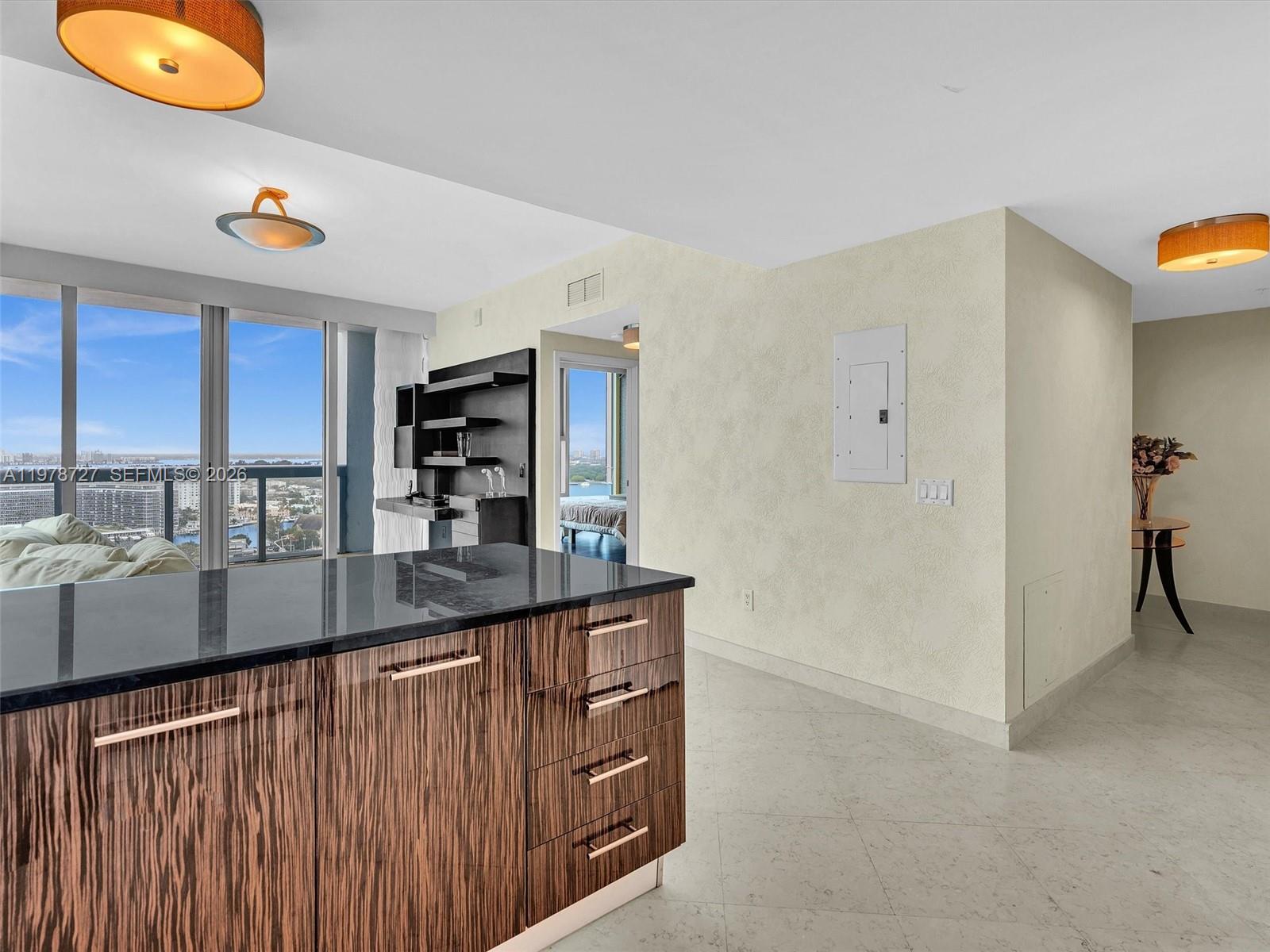 6899 Collins Ave #2109, Miami Beach FL 33141