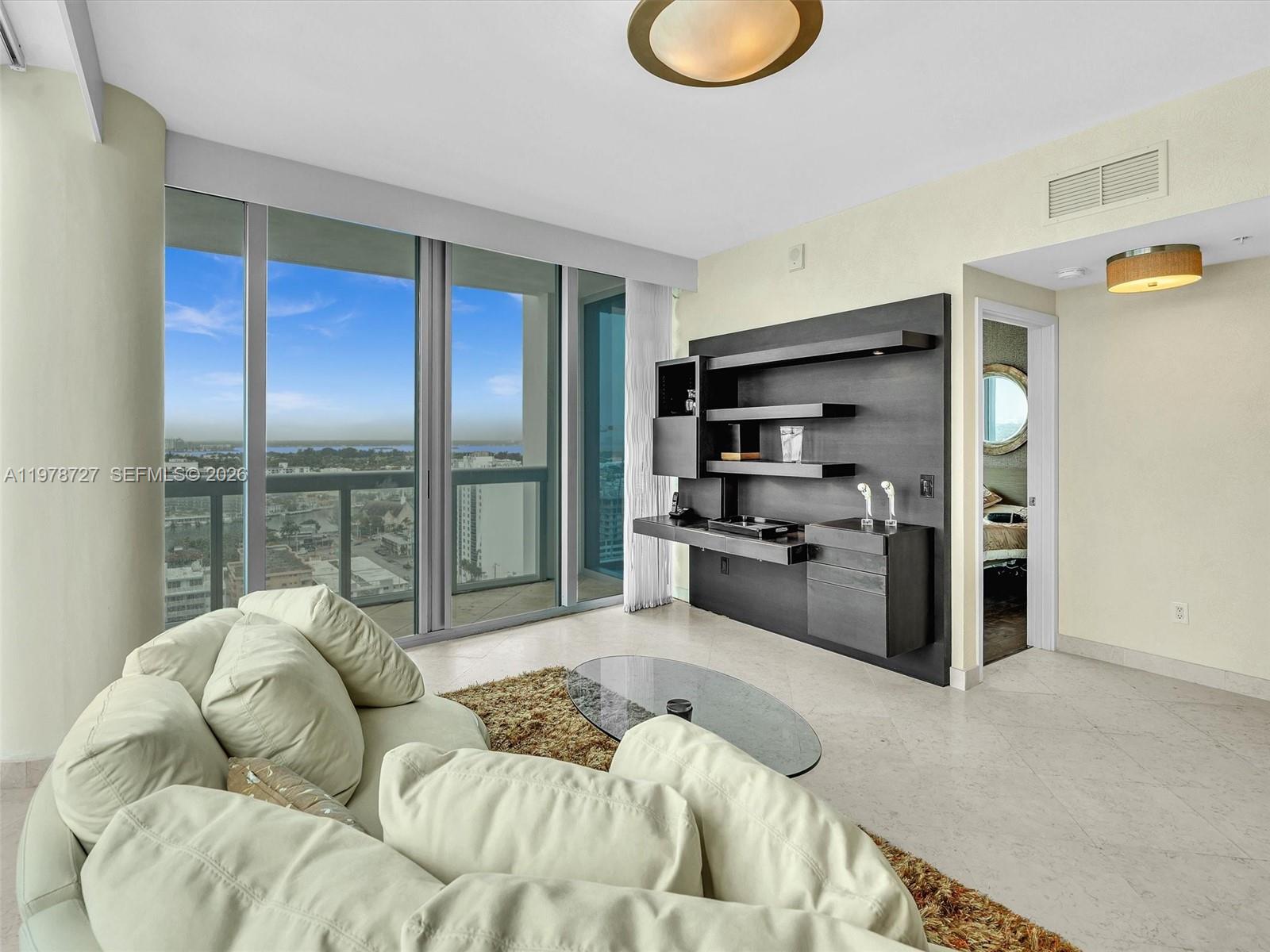 6899 Collins Ave #2109, Miami Beach FL 33141