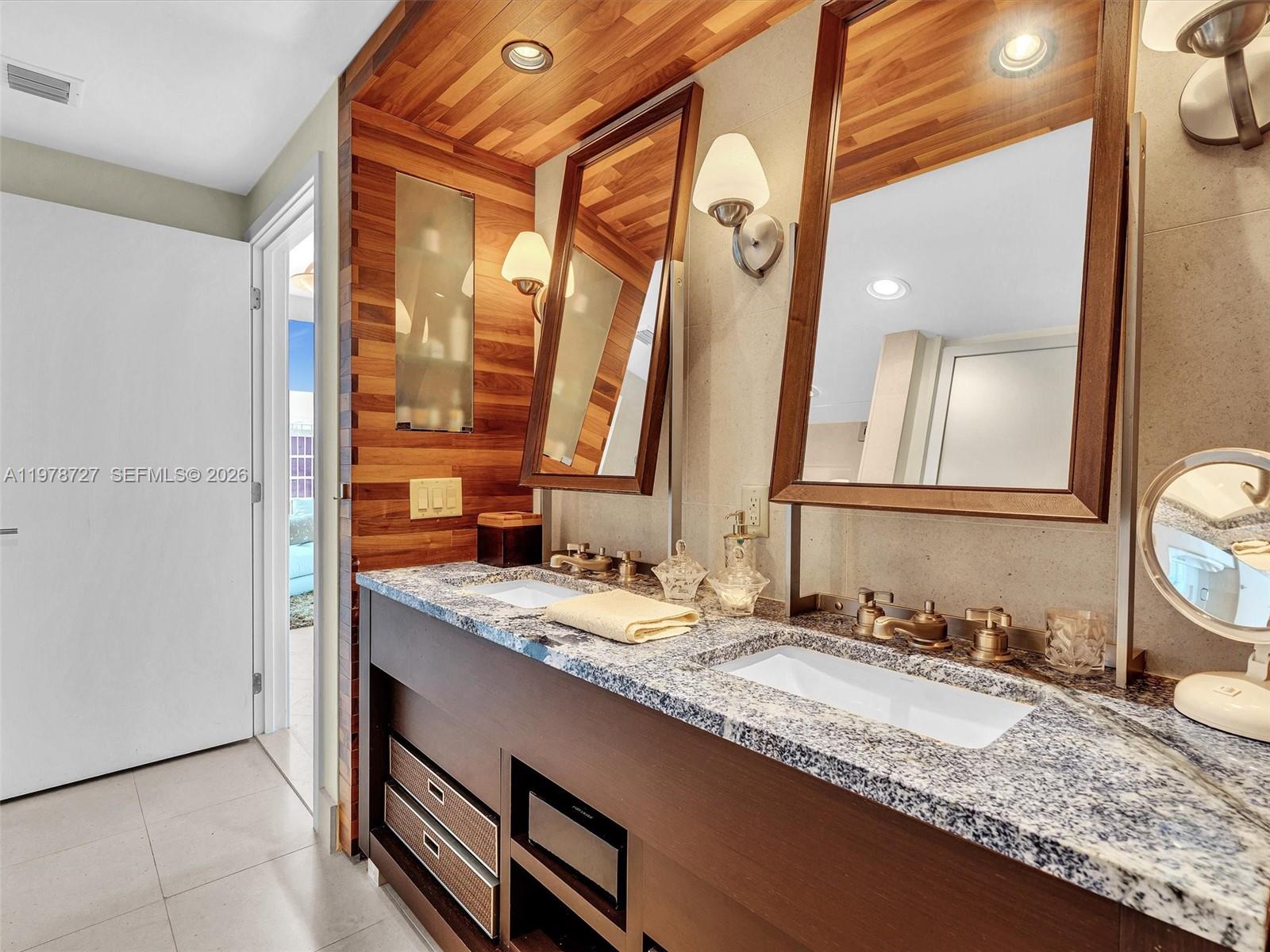 6899 Collins Ave #2109, Miami Beach FL 33141