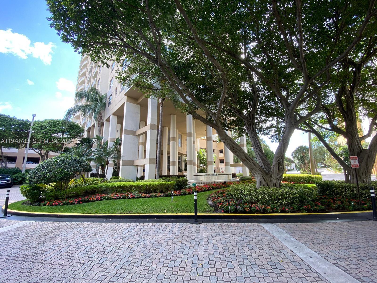 770 Claughton Island Dr #1011, Miami FL 33131
