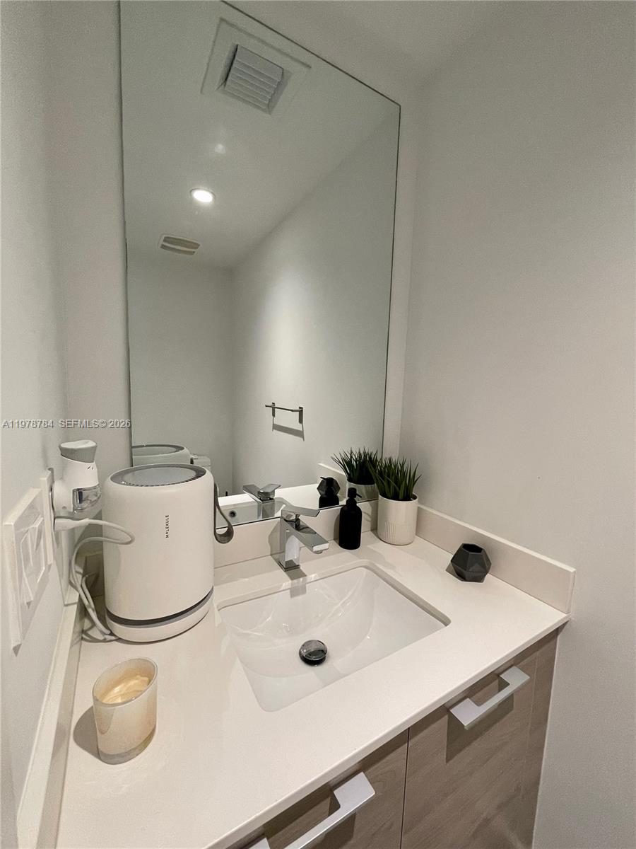 1300 S Miami Ave #2408, Miami FL 33130