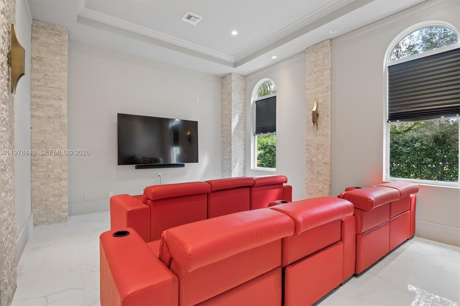 12922 Grand Oaks Dr, Davie FL 33330