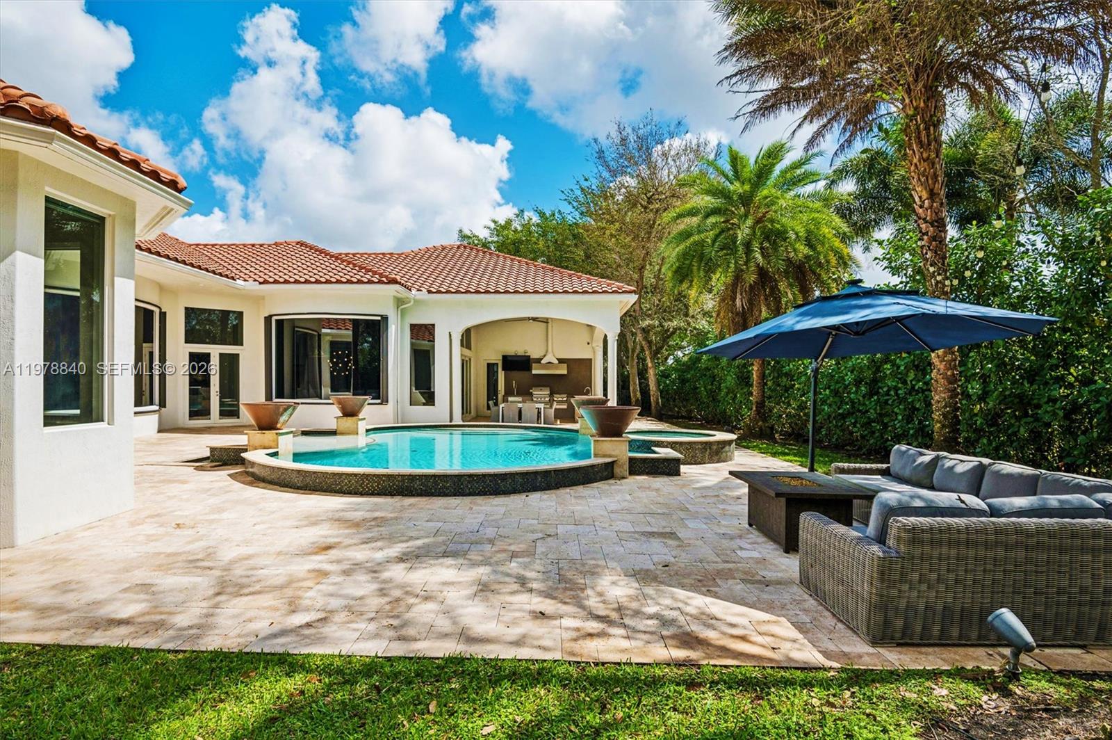 12922 Grand Oaks Dr, Davie FL 33330