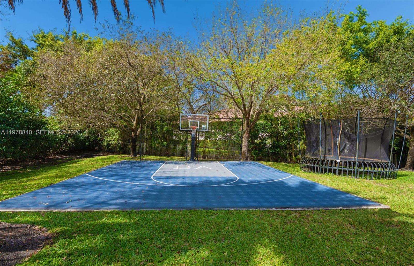 12922 Grand Oaks Dr, Davie FL 33330