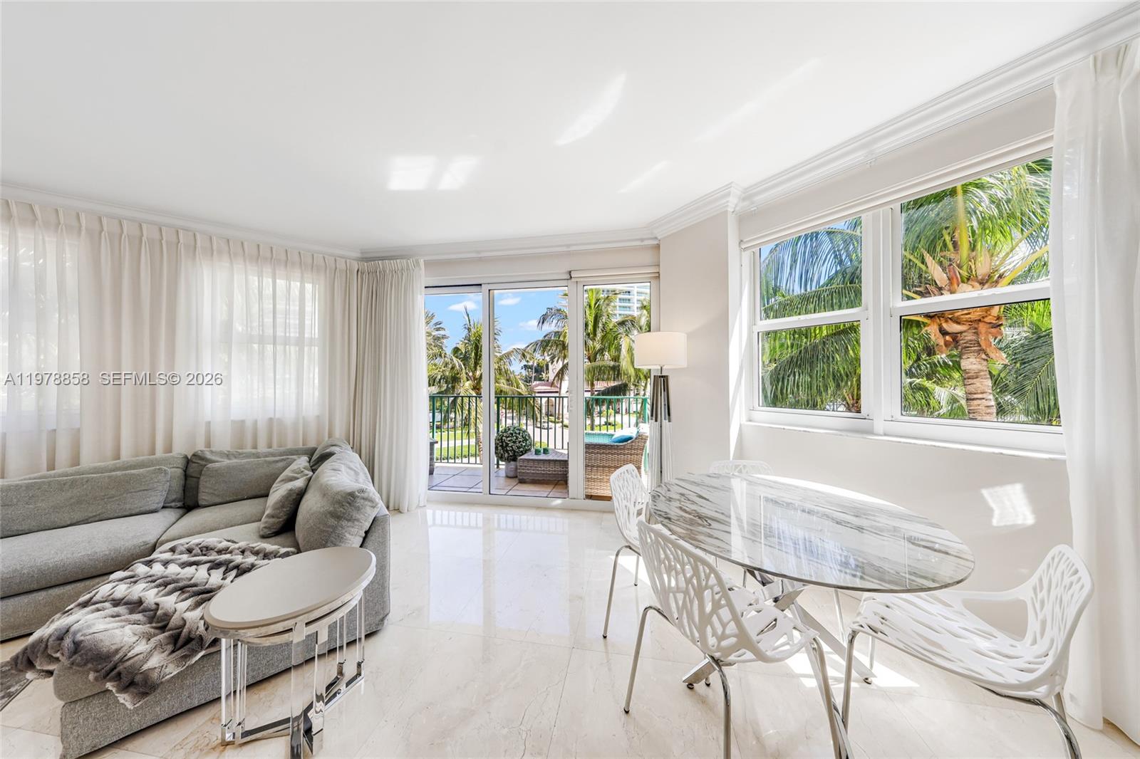 20000 E Country Club Dr #311, Aventura FL 33180