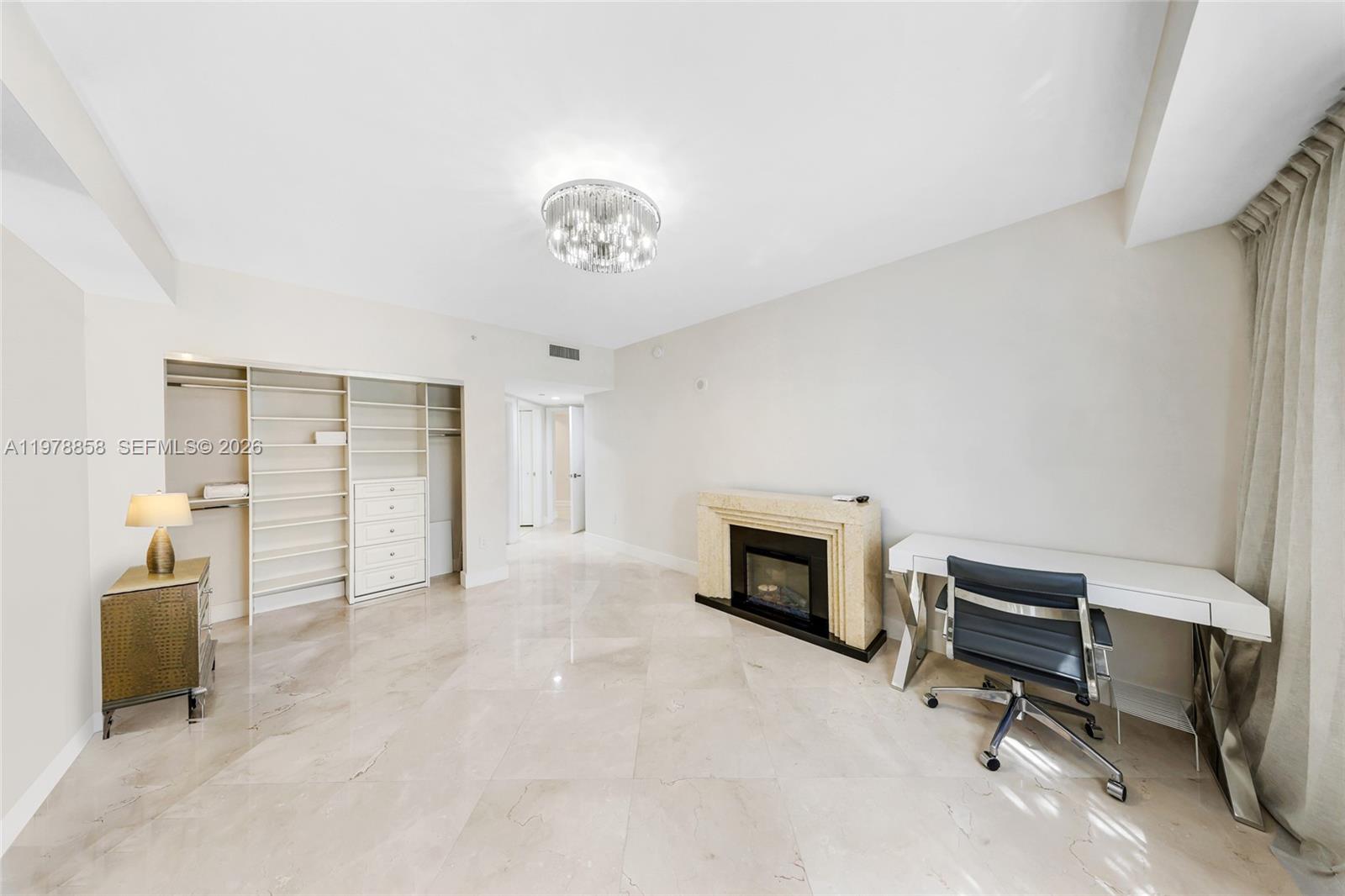20000 E Country Club Dr #311, Aventura FL 33180