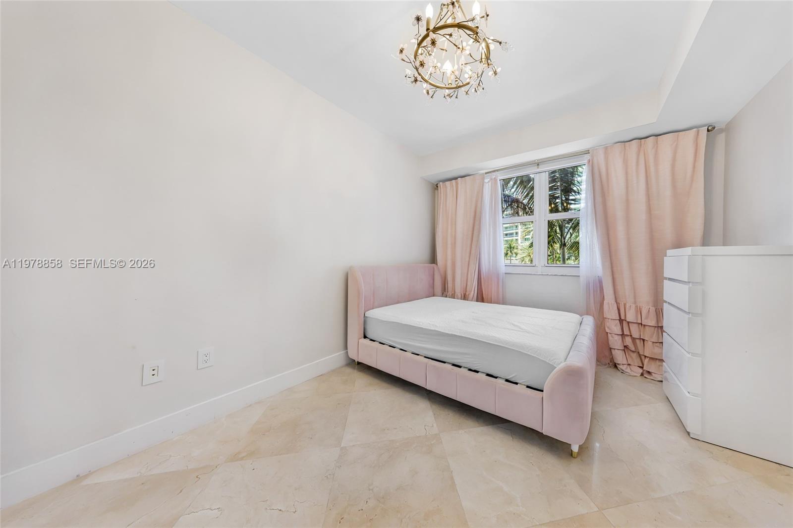 20000 E Country Club Dr #311, Aventura FL 33180