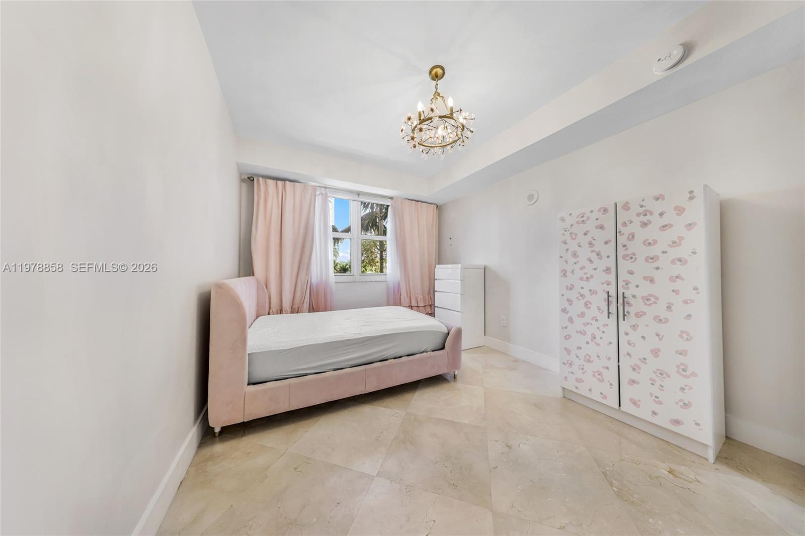20000 E Country Club Dr #311, Aventura FL 33180