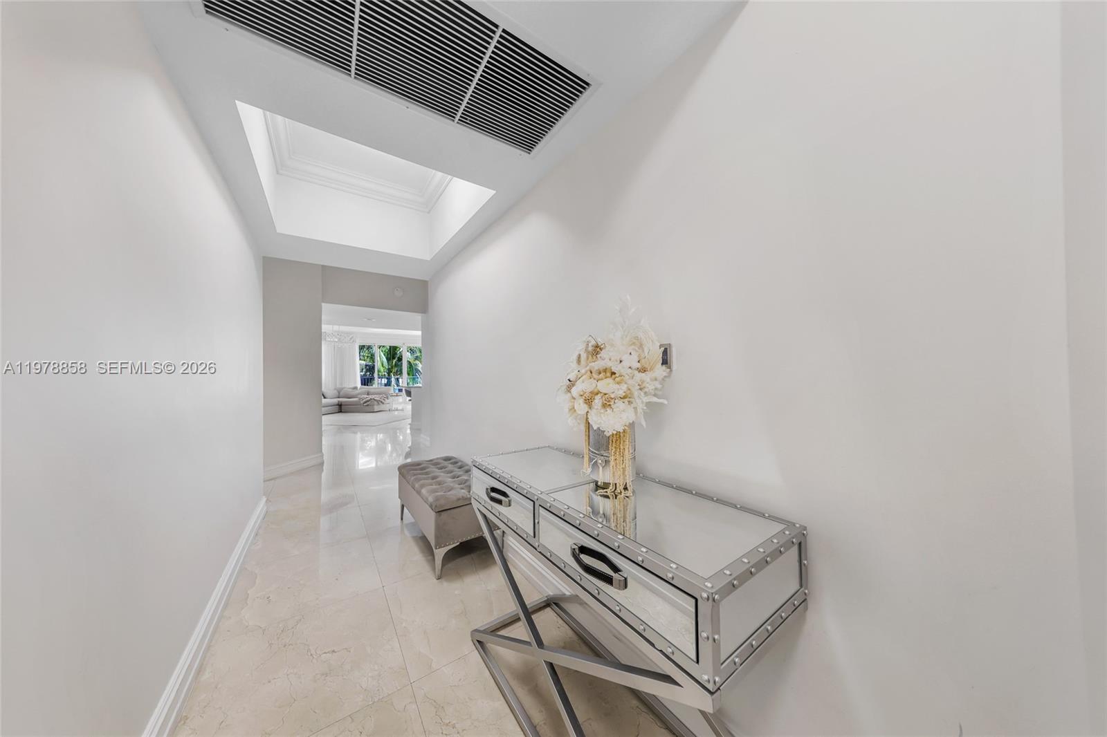 20000 E Country Club Dr #311, Aventura FL 33180