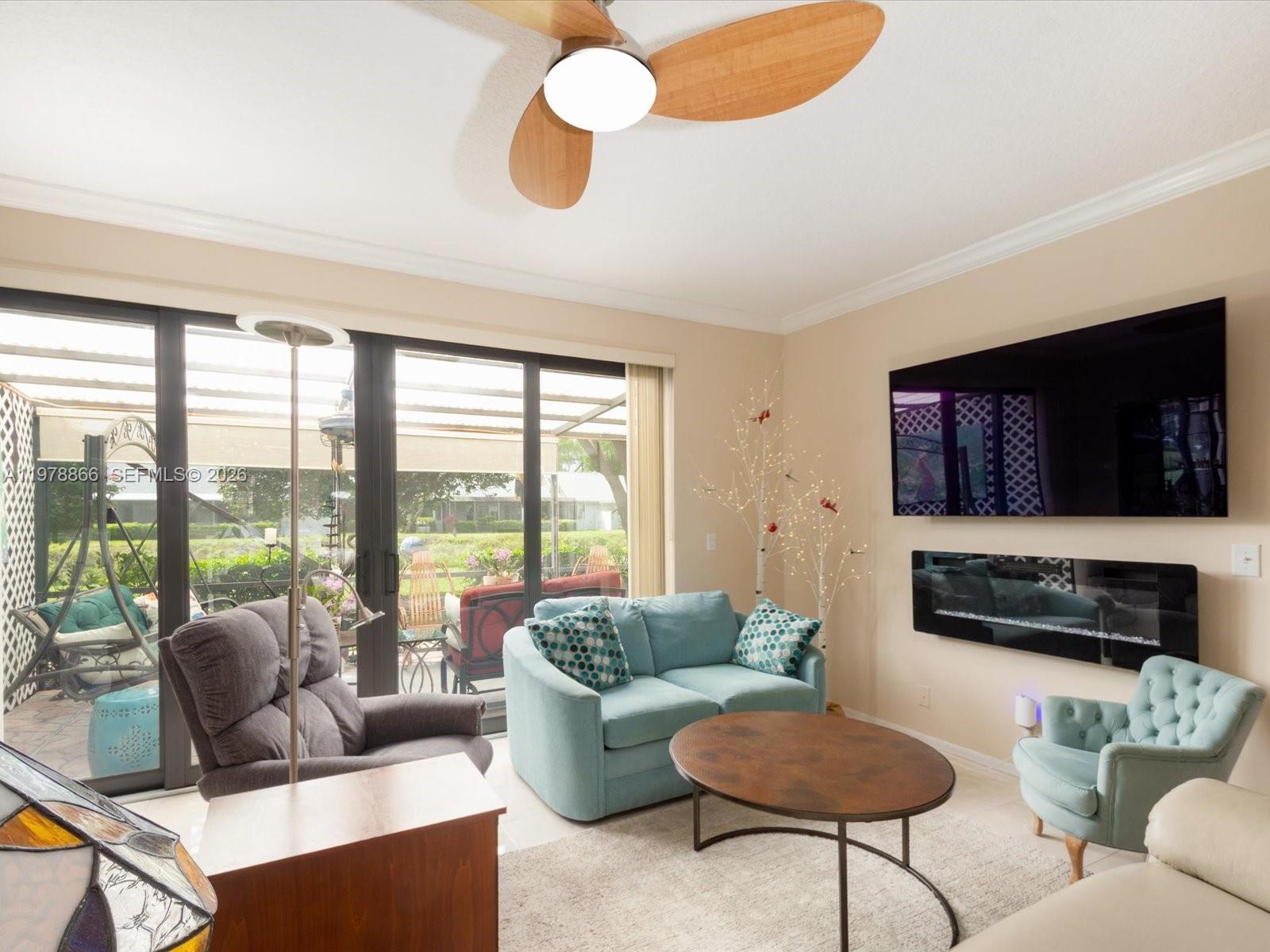 8652 Via Reale #1, Boca Raton FL 33496