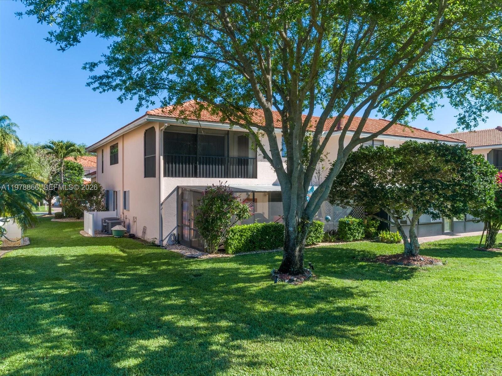 8652 Via Reale #1, Boca Raton FL 33496