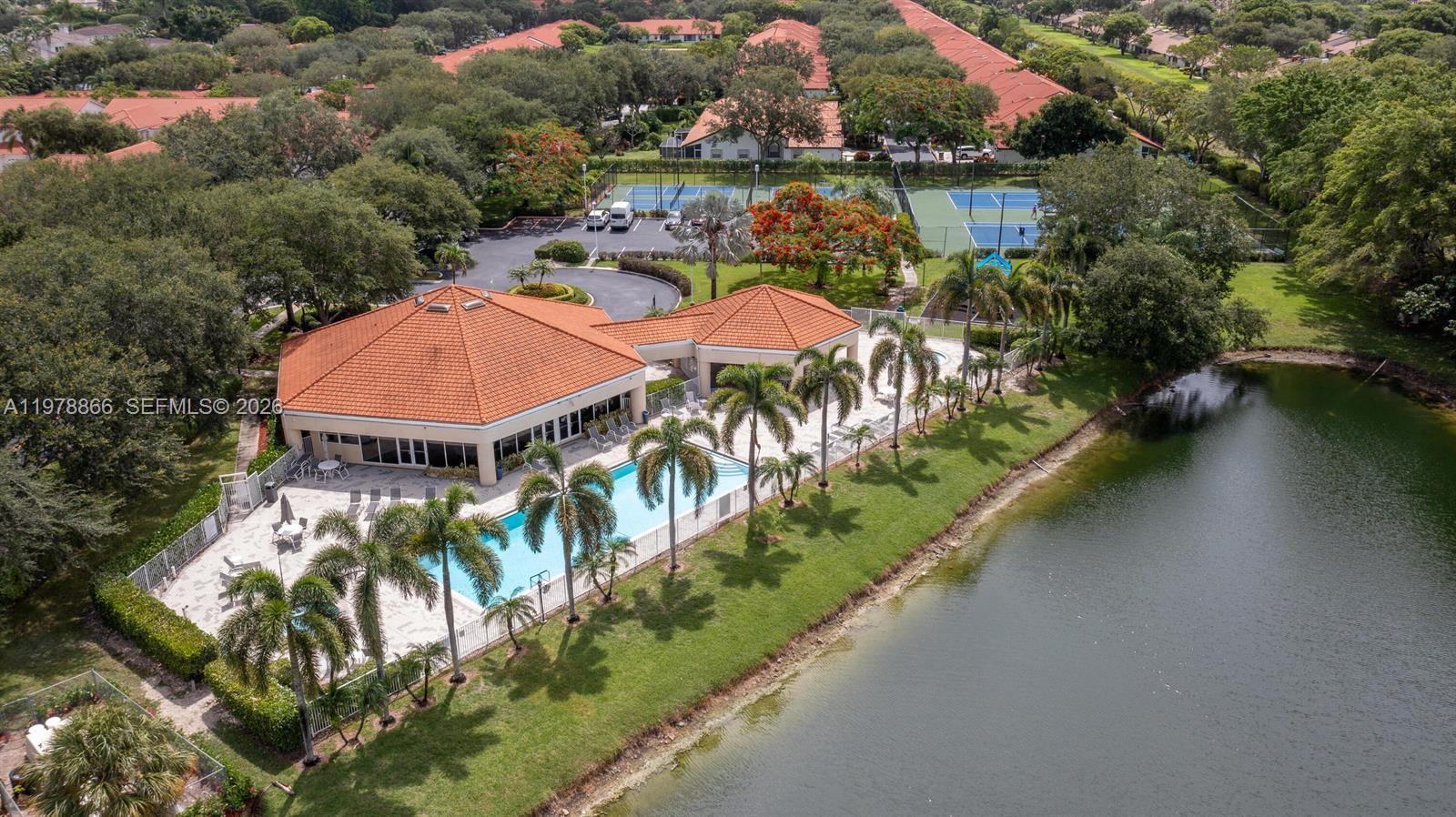 8652 Via Reale #1, Boca Raton FL 33496