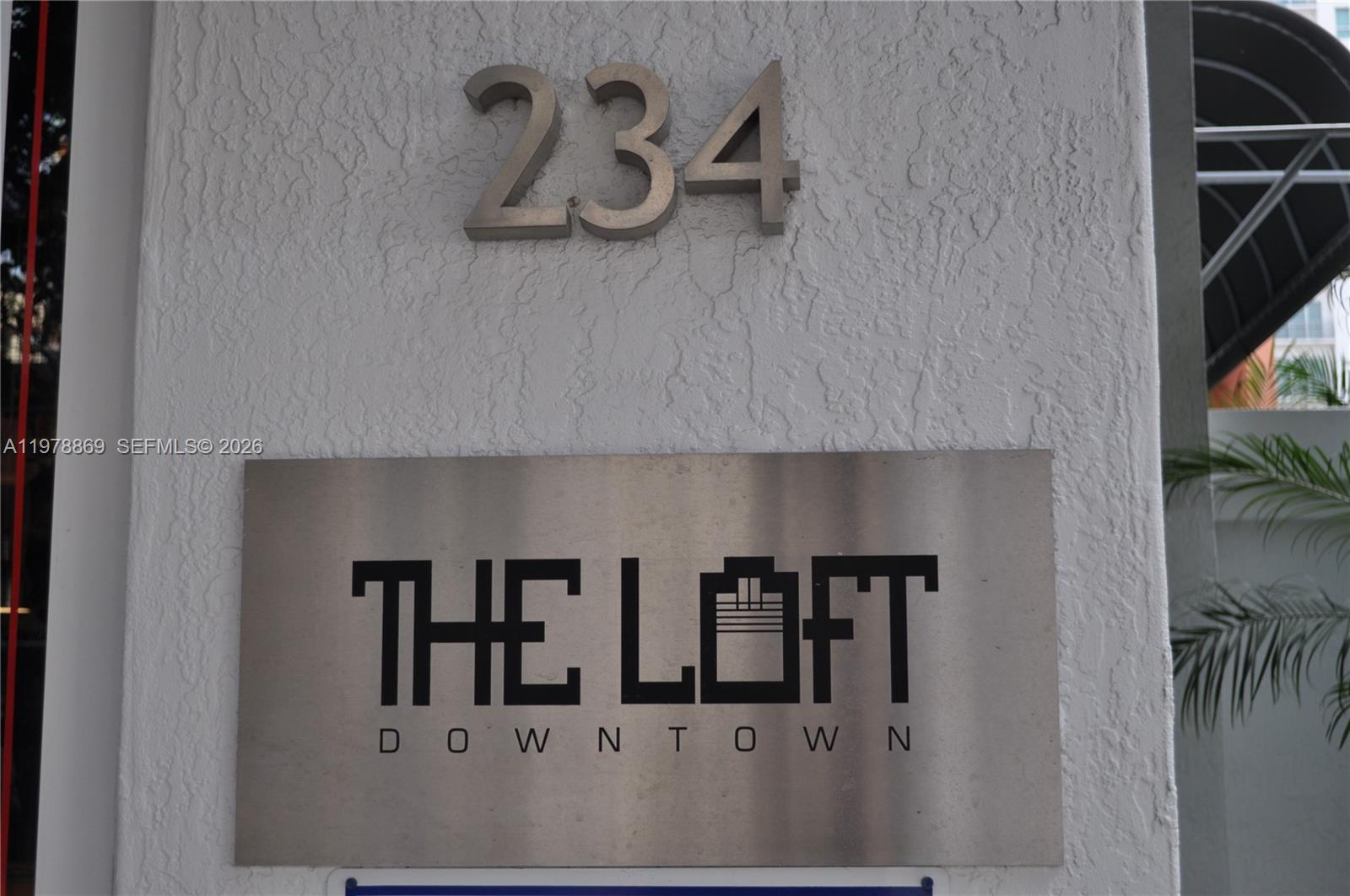 234 NE 3rd St #908, Miami FL 33132