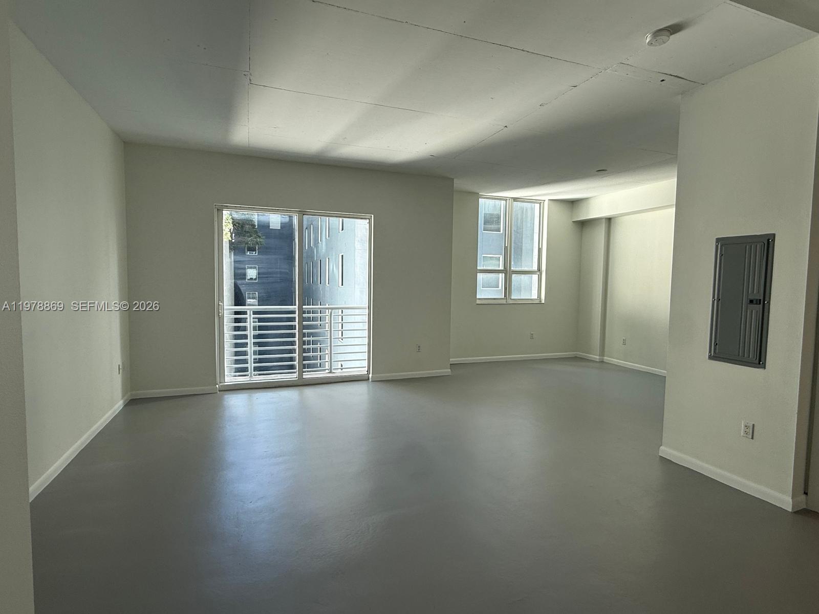 234 NE 3rd St #908, Miami FL 33132
