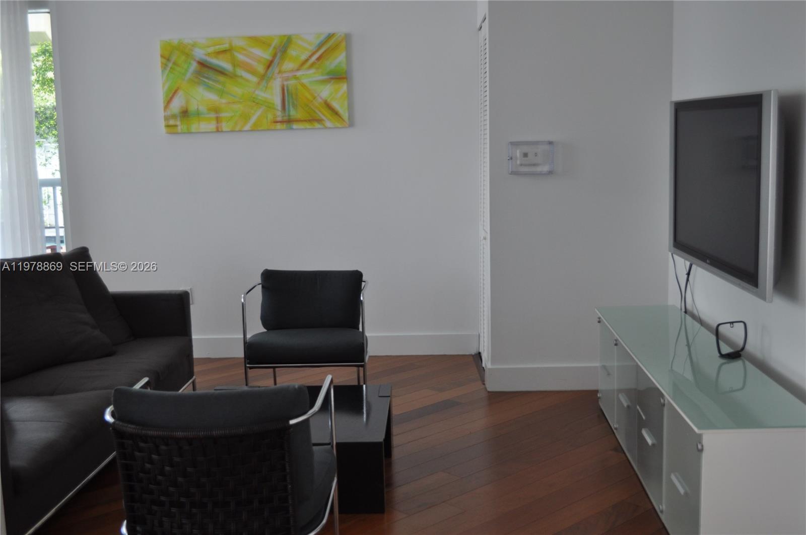 234 NE 3rd St #908, Miami FL 33132