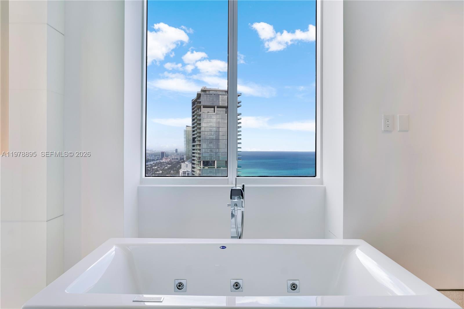18201 E Collins Ave #TS1, Sunny Isles Beach FL 33160