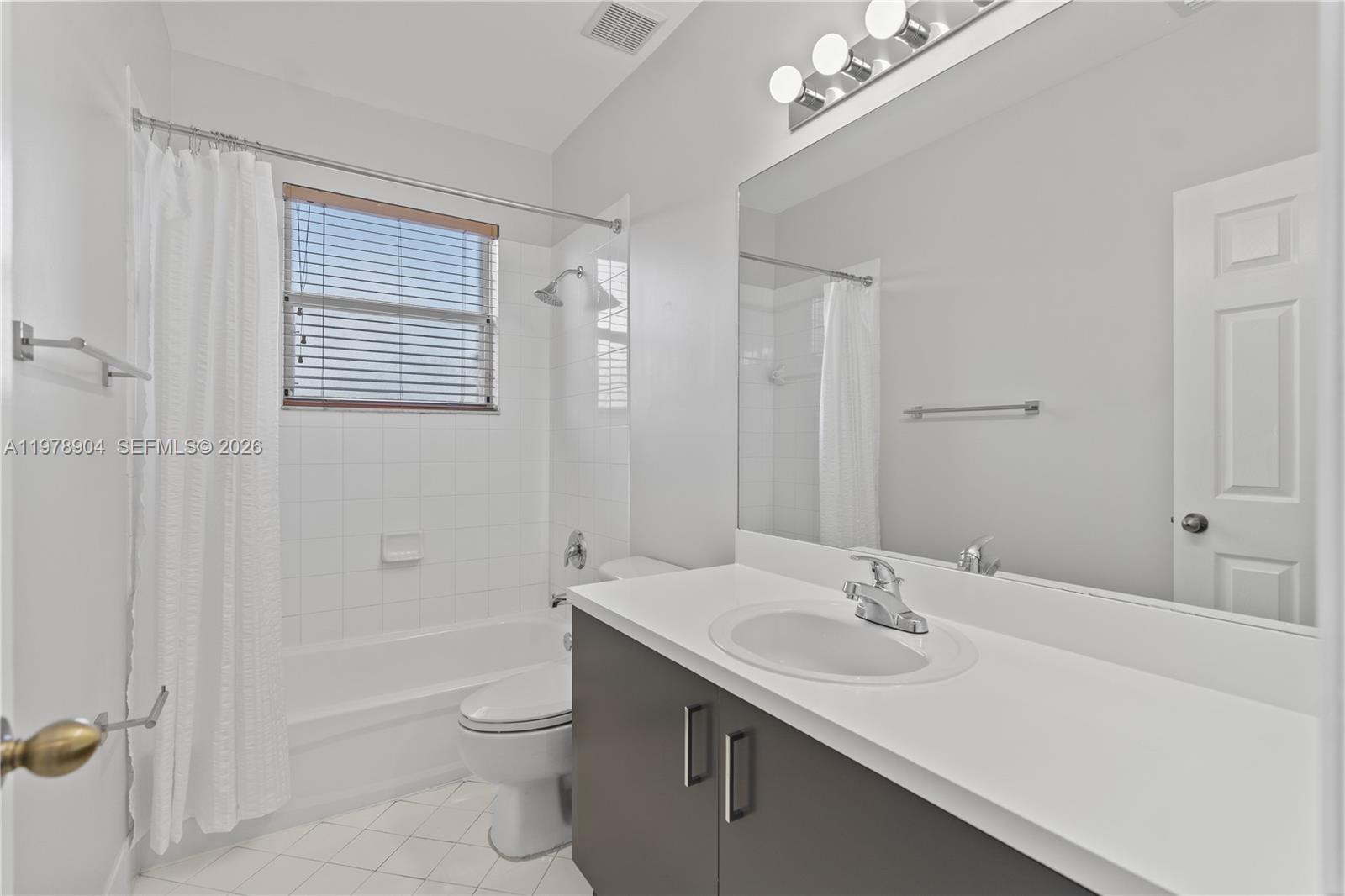 1655 NE 33rd Rd #102-4, Homestead FL 33033