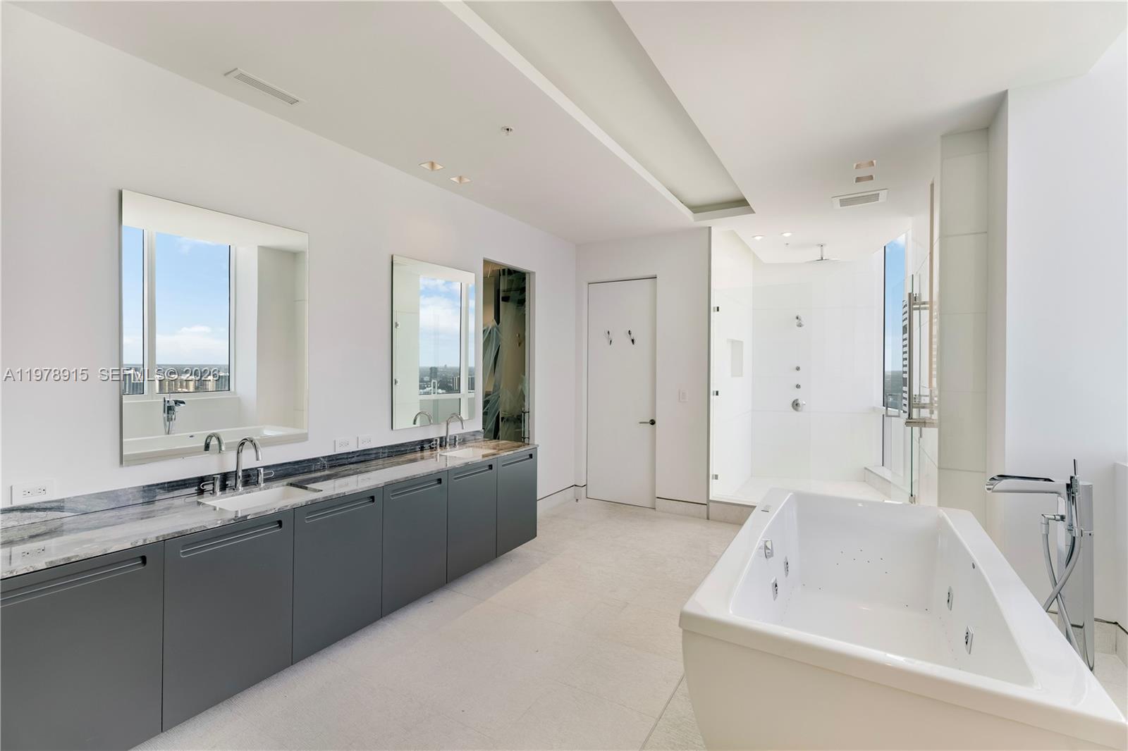 18201 E Collins Ave #TS1, Sunny Isles Beach FL 33160