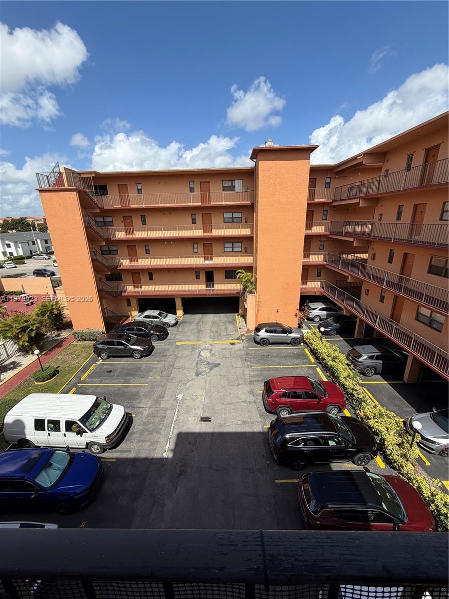 1800 W 54th St #309, Hialeah FL 33012