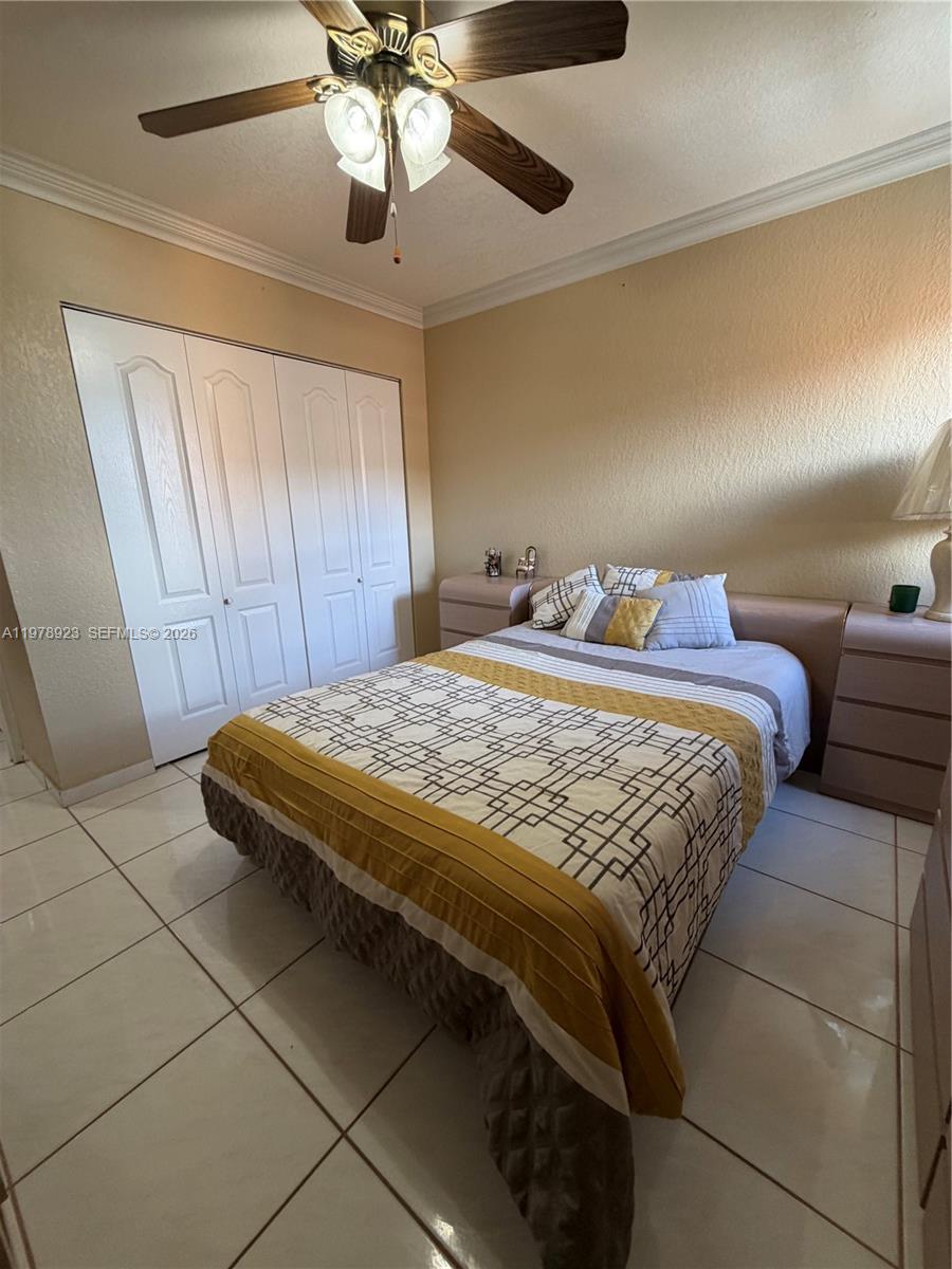 1800 W 54th St #309, Hialeah FL 33012