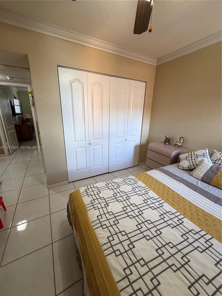1800 W 54th St #309, Hialeah FL 33012