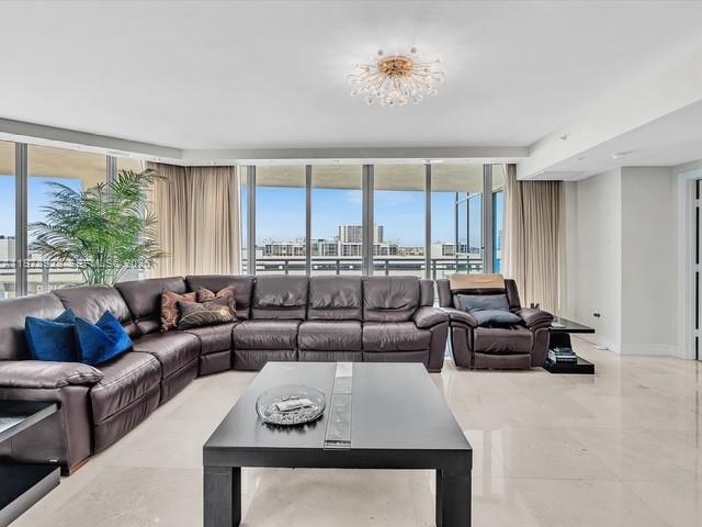 3535 S OCEAN DR #905, Hollywood FL 33019