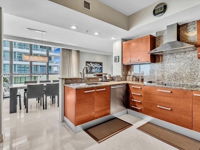 3535 S OCEAN DR #905, Hollywood FL 33019