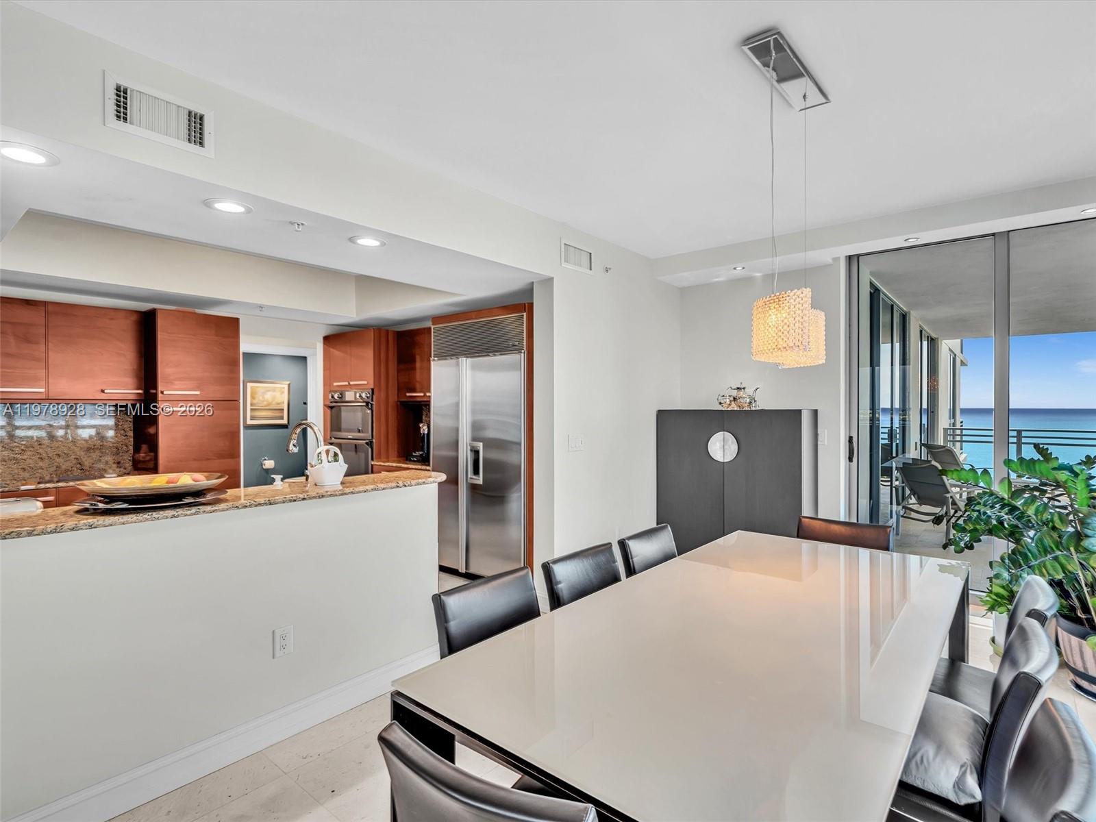 3535 S OCEAN DR #905, Hollywood FL 33019
