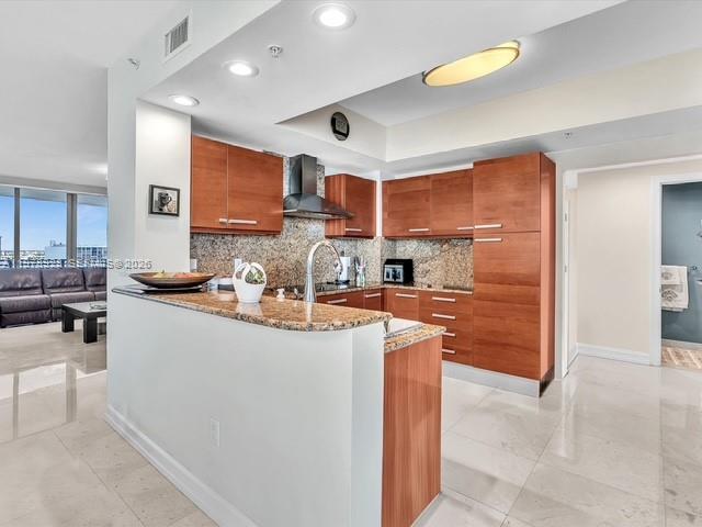 3535 S OCEAN DR #905, Hollywood FL 33019