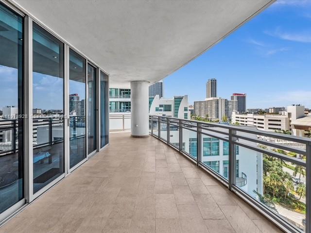 3535 S OCEAN DR #905, Hollywood FL 33019