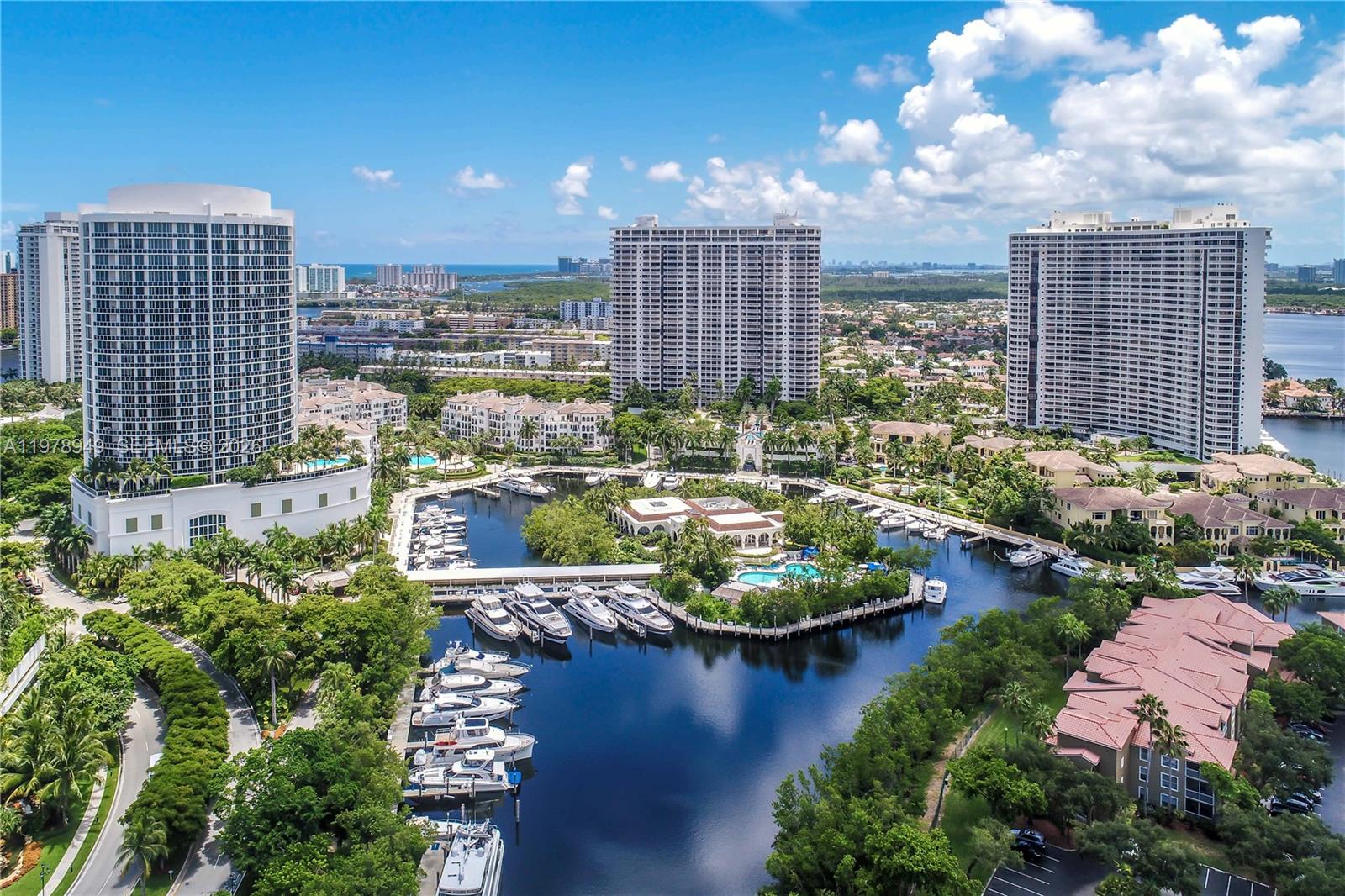 1000 W Island Blvd #1812, Aventura FL 33160