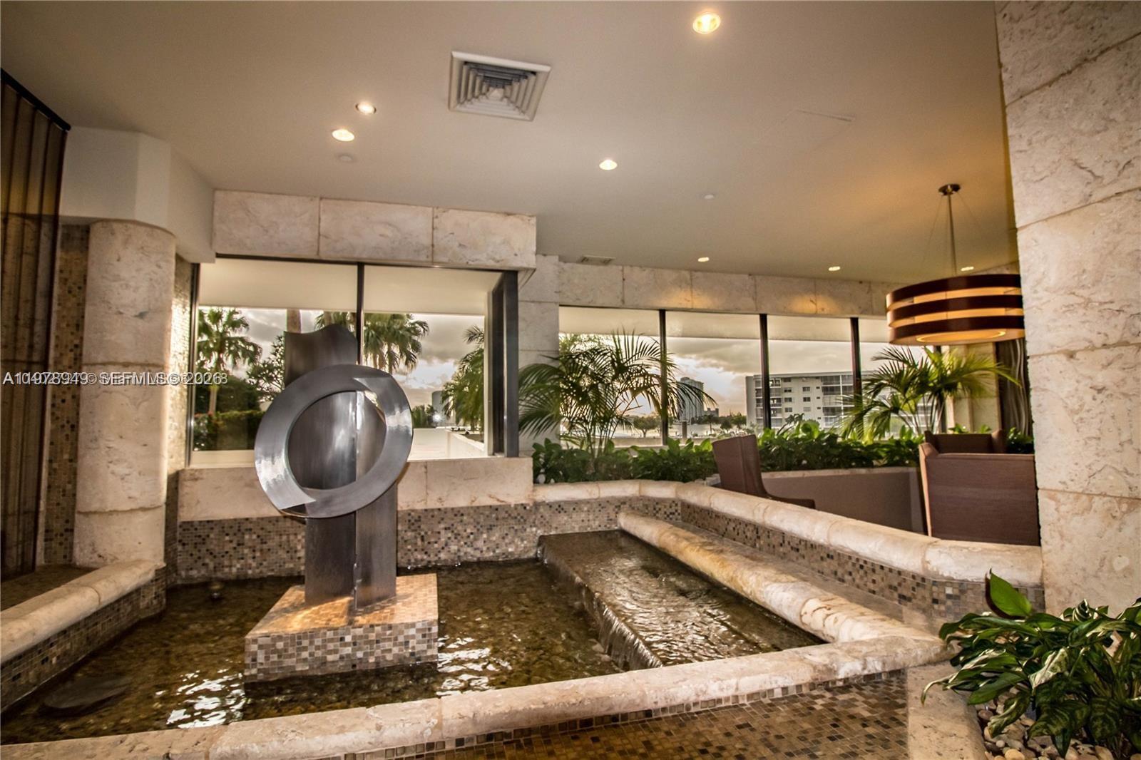 1000 W Island Blvd #1812, Aventura FL 33160