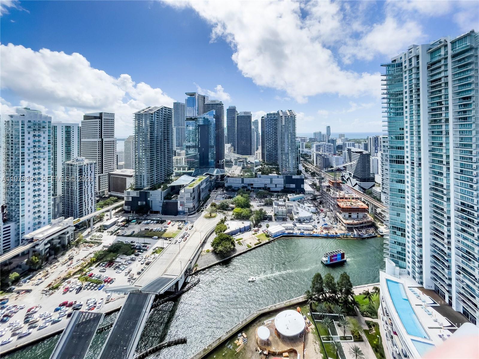 350 S Miami Ave #3910, Miami FL 33130
