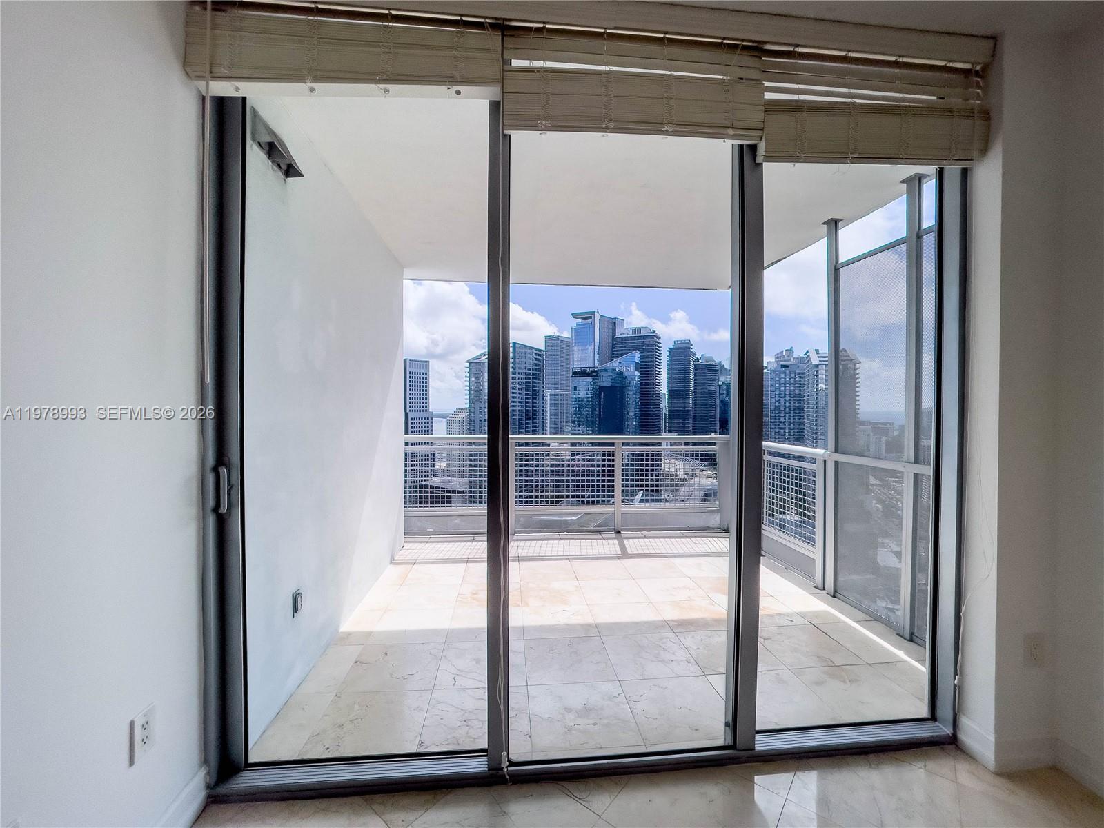 350 S Miami Ave #3910, Miami FL 33130