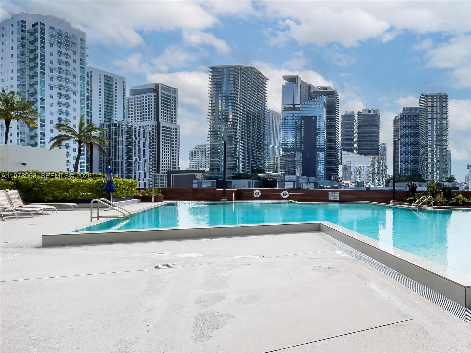 350 S Miami Ave #3910, Miami FL 33130