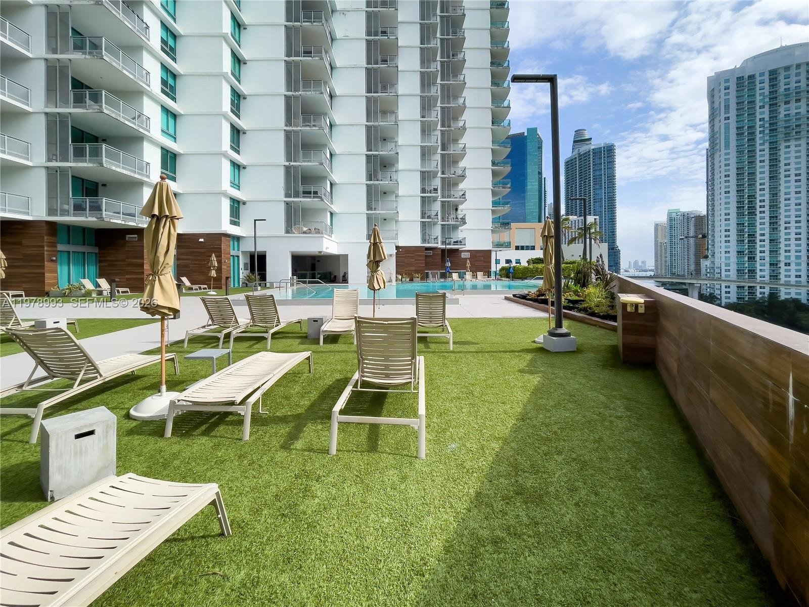 350 S Miami Ave #3910, Miami FL 33130