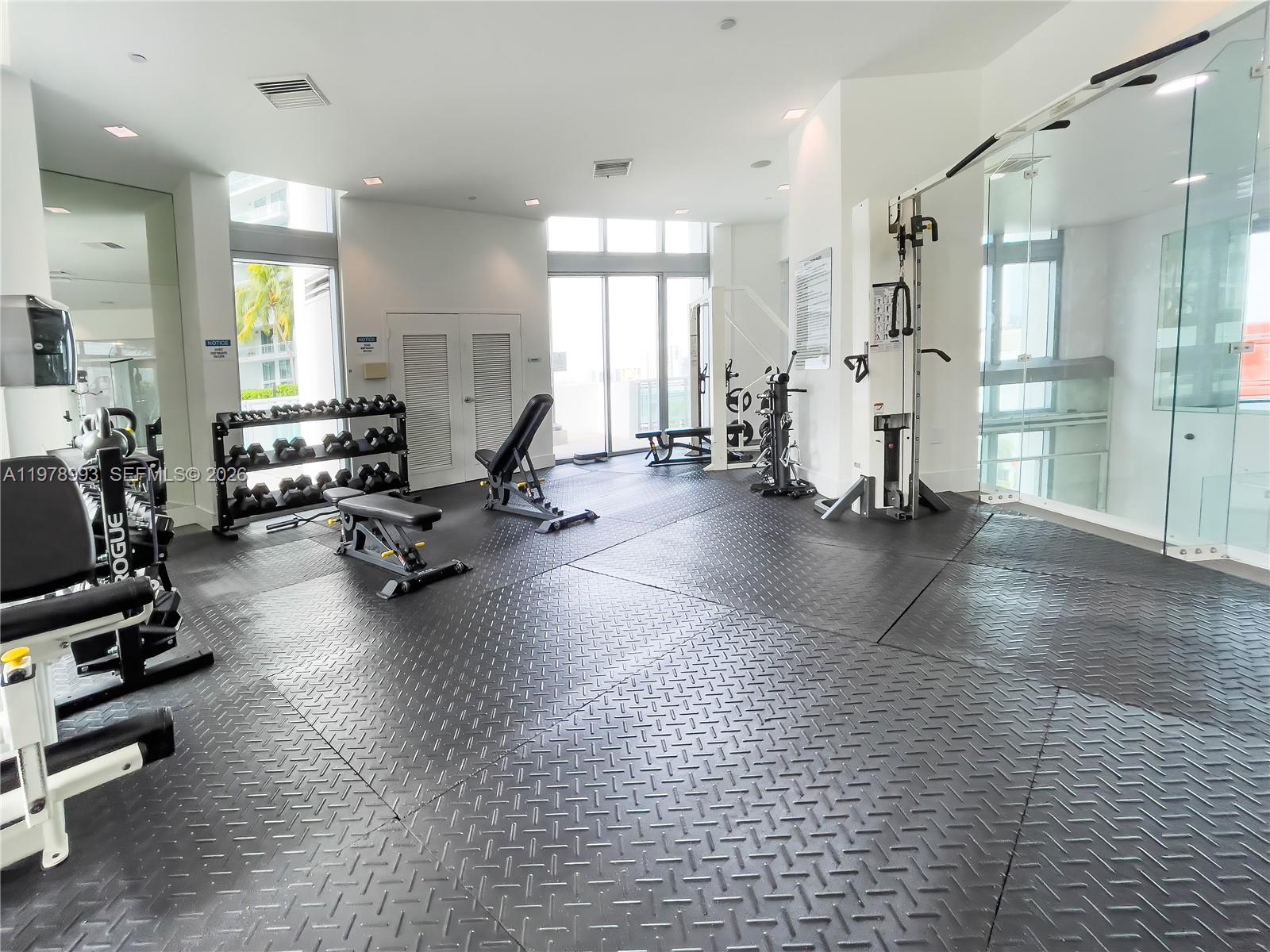 350 S Miami Ave #3910, Miami FL 33130