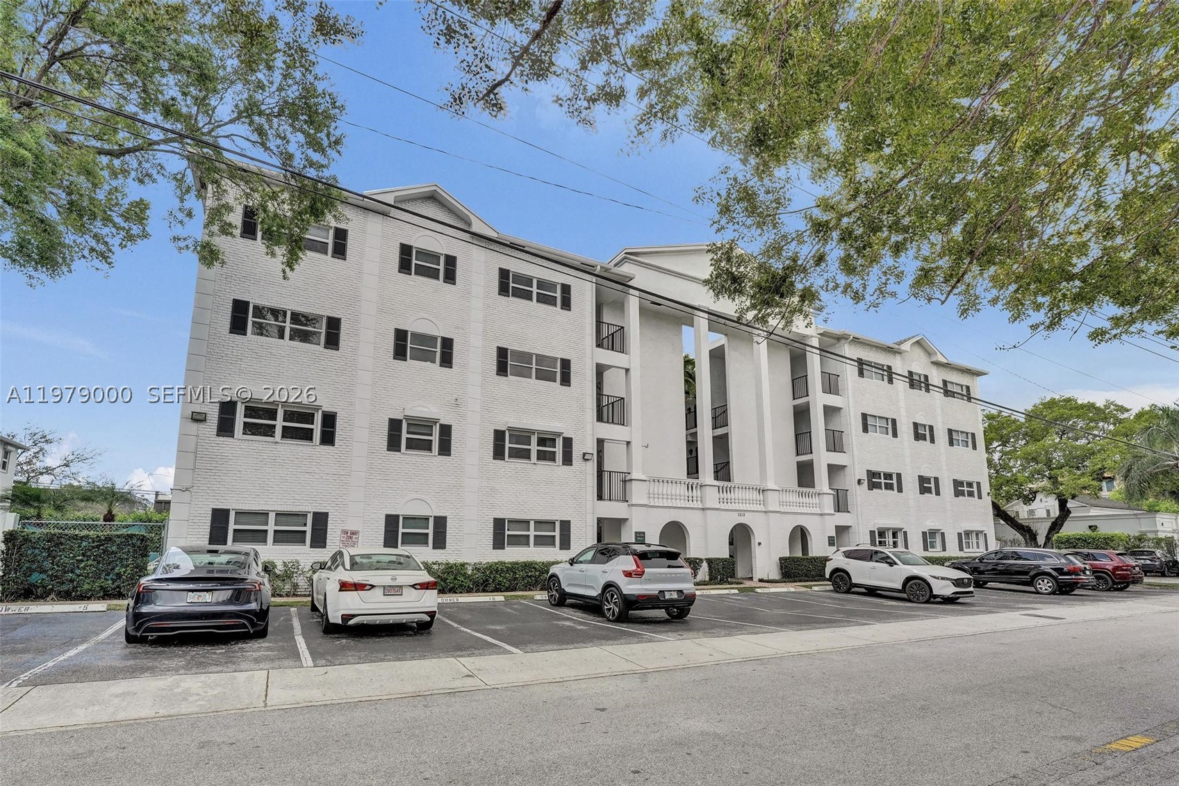 1212 SE 2nd Ct #301, Fort Lauderdale FL 33301